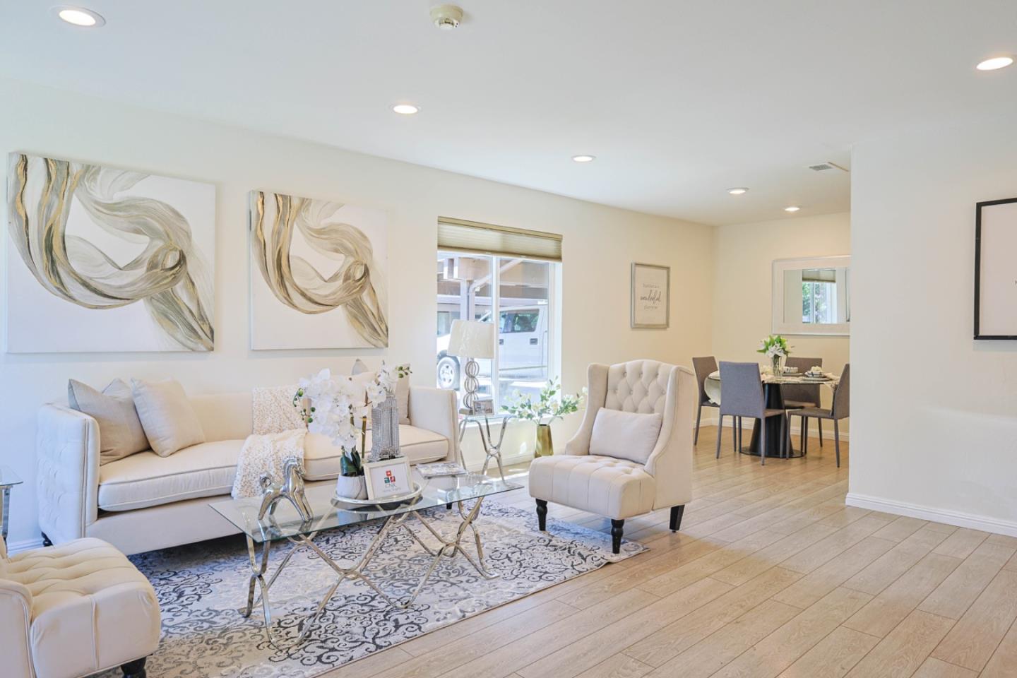 Front Image Thumbnail for ML82041221