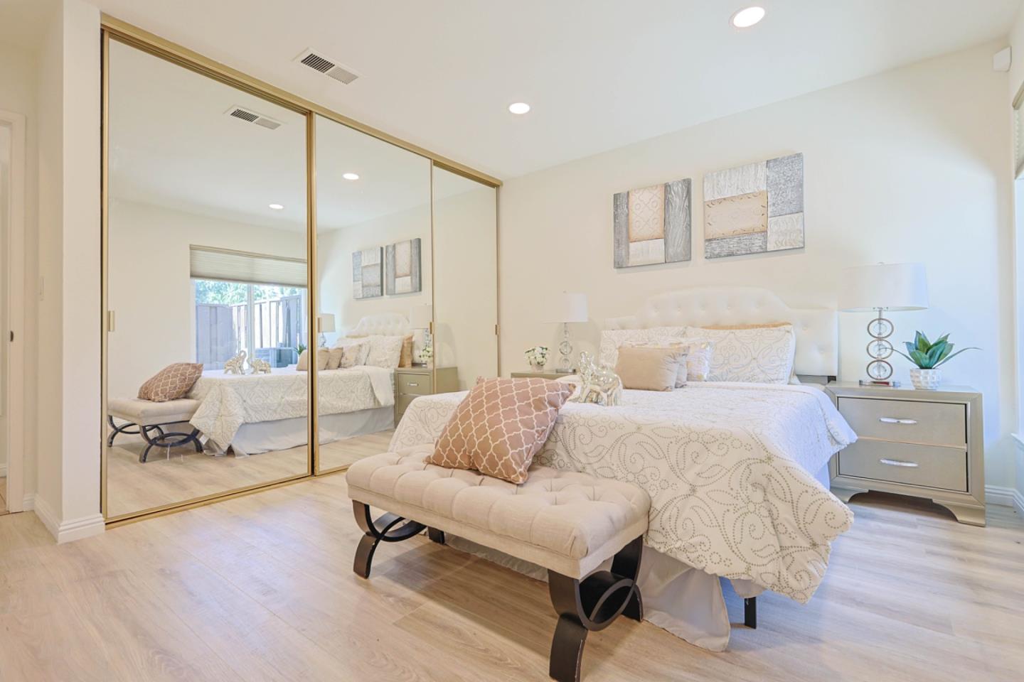 Detail Gallery Image 13 of 19 For 5078 Pine Tree Ter, Campbell,  CA 95008 - 2 Beds | 1 Baths