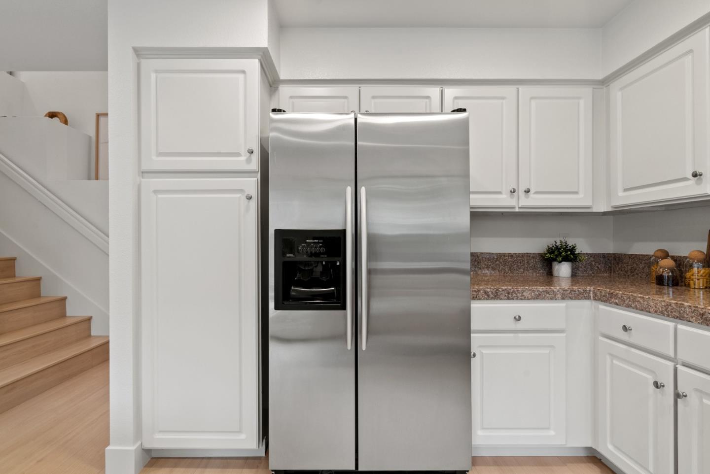 Detail Gallery Image 17 of 44 For 4117 Feafel Dr, San Jose,  CA 95134 - 3 Beds | 2/1 Baths