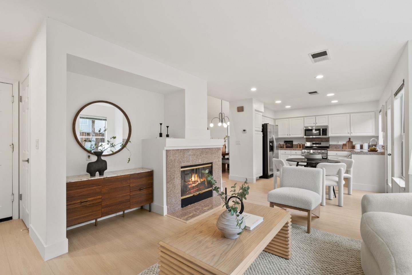 Detail Gallery Image 21 of 44 For 4117 Feafel Dr, San Jose,  CA 95134 - 3 Beds | 2/1 Baths