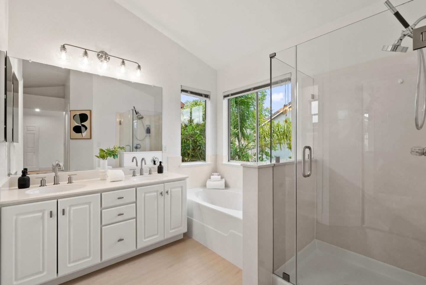 Detail Gallery Image 27 of 44 For 4117 Feafel Dr, San Jose,  CA 95134 - 3 Beds | 2/1 Baths