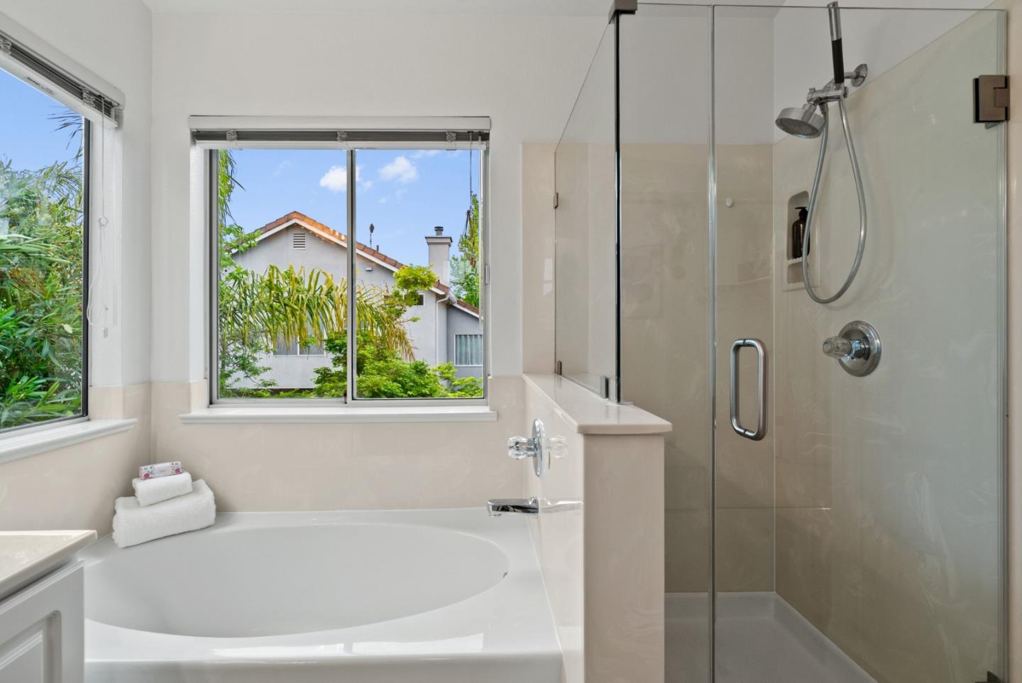 Detail Gallery Image 29 of 44 For 4117 Feafel Dr, San Jose,  CA 95134 - 3 Beds | 2/1 Baths