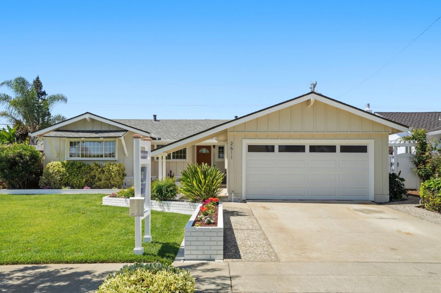 Front Image Thumbnail for ML82041225