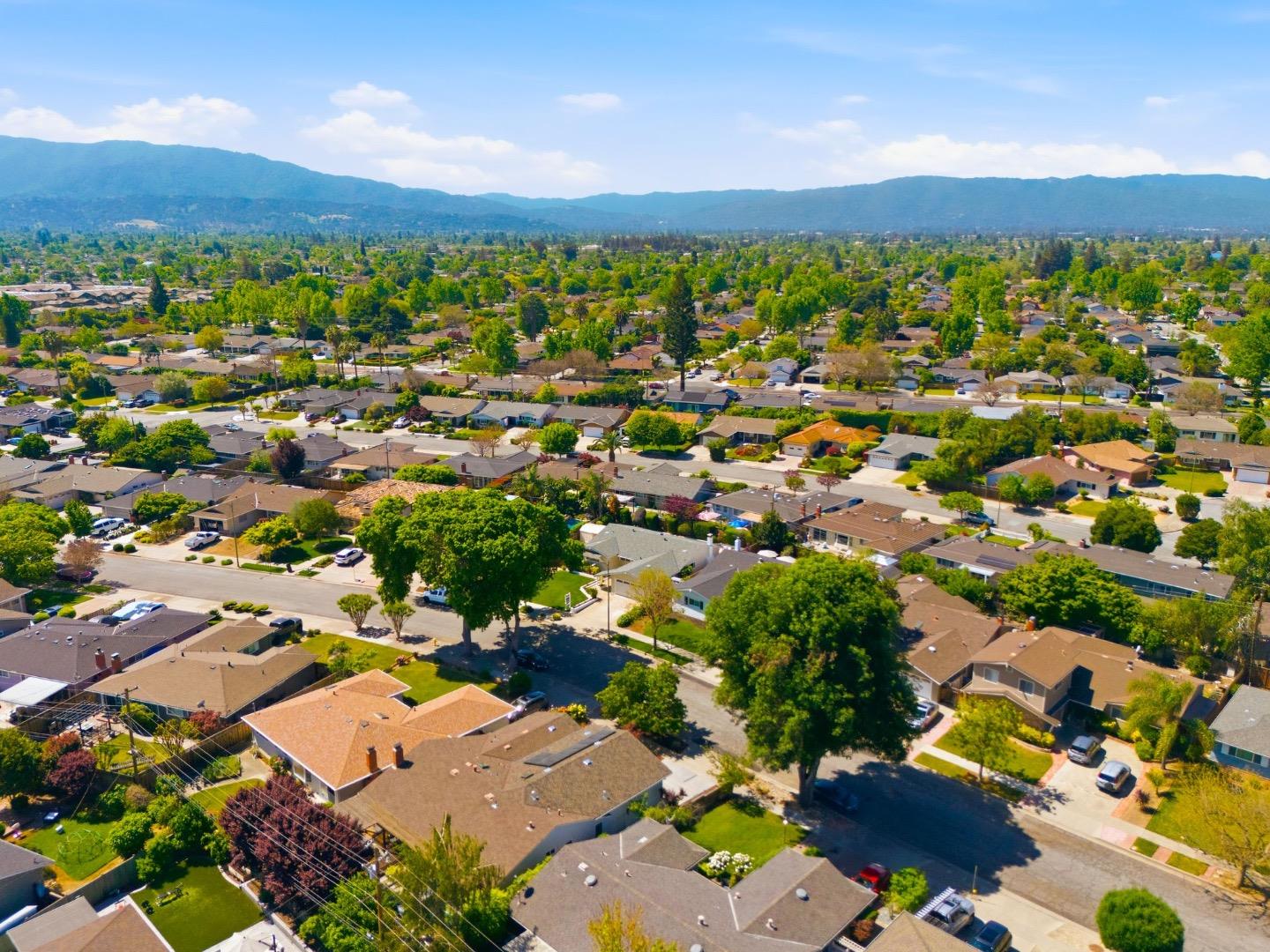 Detail Gallery Image 43 of 47 For 2611 Malaga Dr, San Jose,  CA 95125 - 4 Beds | 2/1 Baths