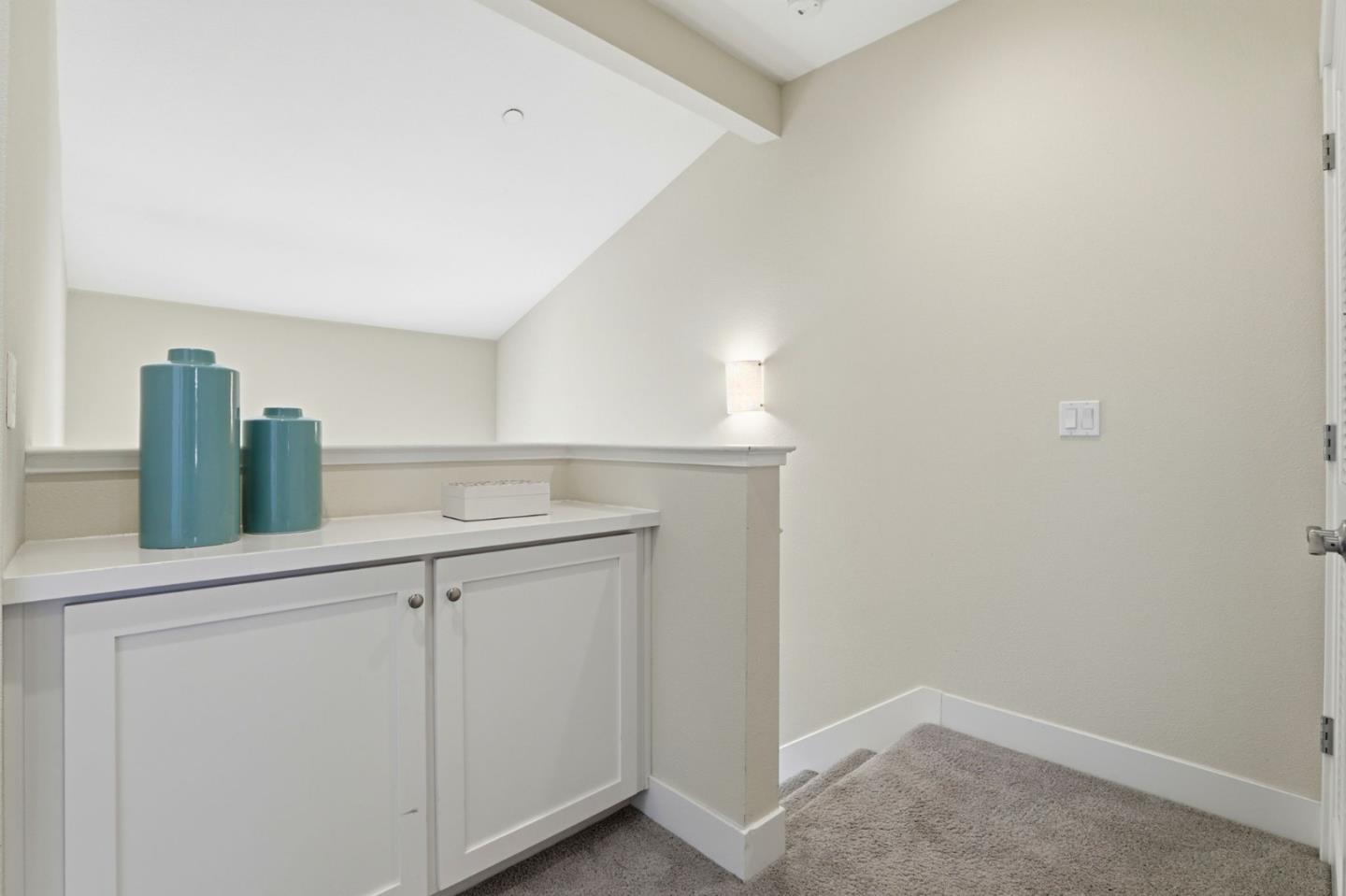 Detail Gallery Image 20 of 46 For 1946 San Luis Ave, Mountain View,  CA 94043 - 3 Beds | 3 Baths