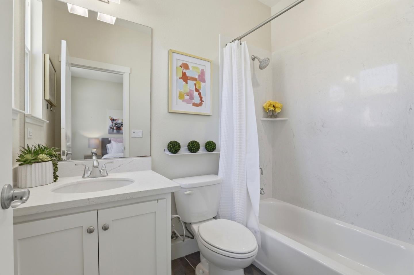 Detail Gallery Image 31 of 46 For 1946 San Luis Ave, Mountain View,  CA 94043 - 3 Beds | 3 Baths