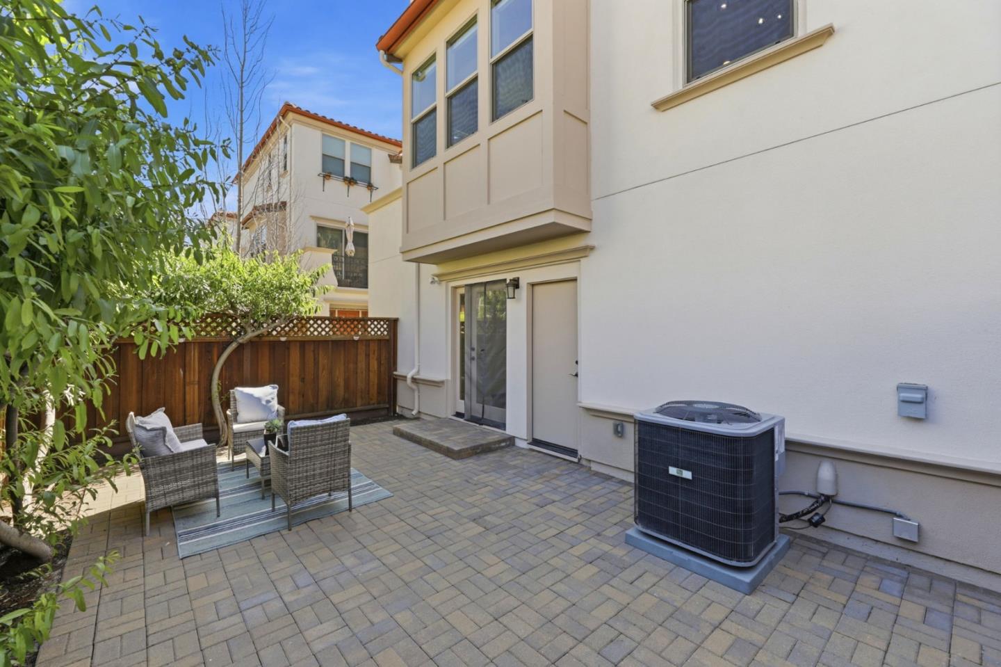 Detail Gallery Image 36 of 46 For 1946 San Luis Ave, Mountain View,  CA 94043 - 3 Beds | 3 Baths