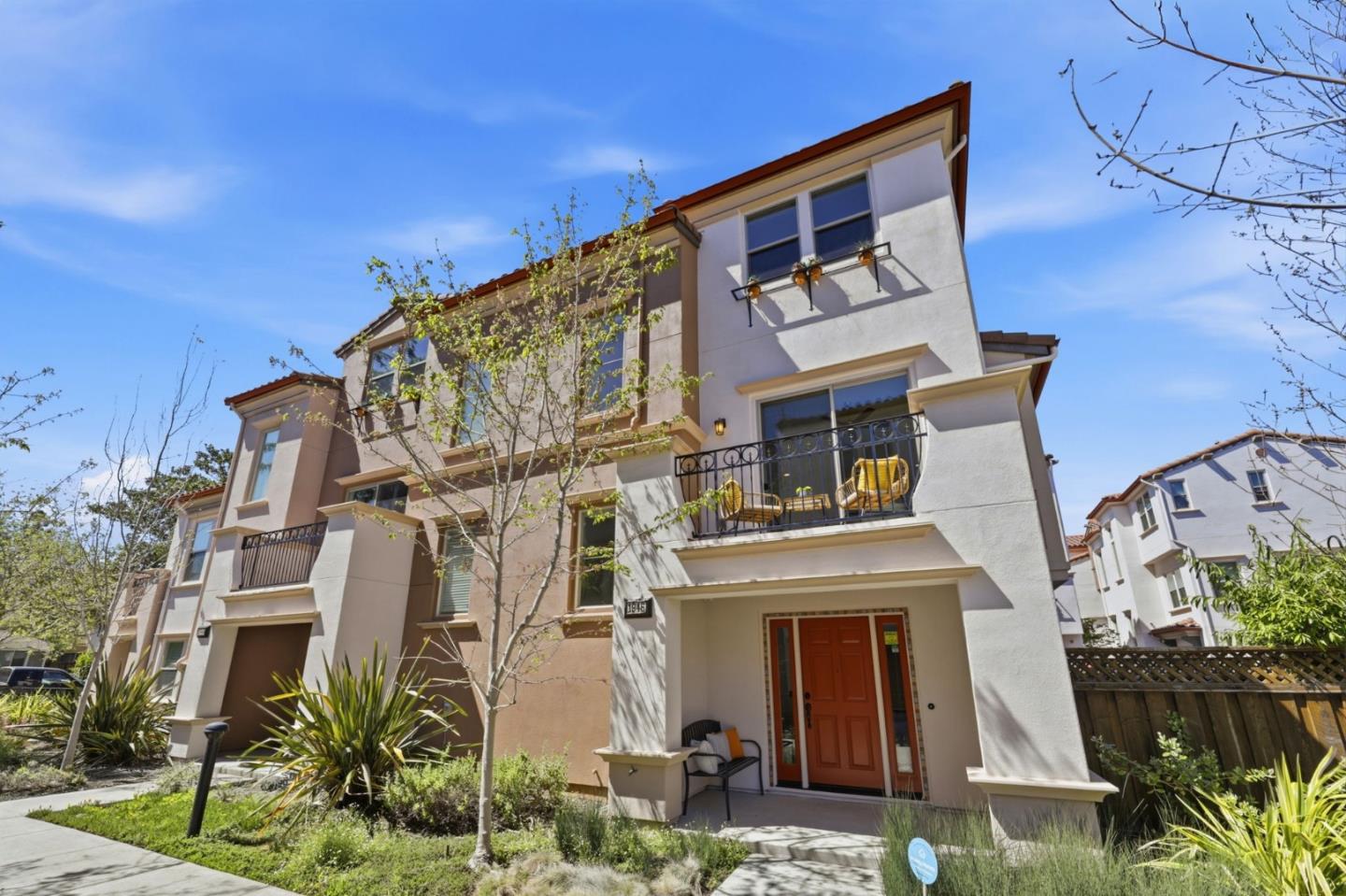 Detail Gallery Image 5 of 46 For 1946 San Luis Ave, Mountain View,  CA 94043 - 3 Beds | 3 Baths