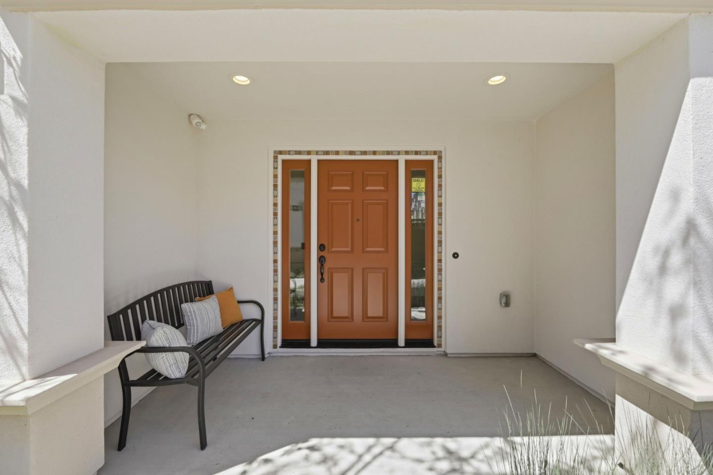 Detail Gallery Image 6 of 46 For 1946 San Luis Ave, Mountain View,  CA 94043 - 3 Beds | 3 Baths