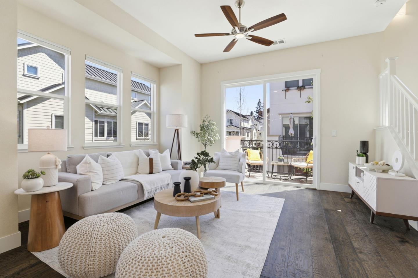 Detail Gallery Image 9 of 46 For 1946 San Luis Ave, Mountain View,  CA 94043 - 3 Beds | 3 Baths