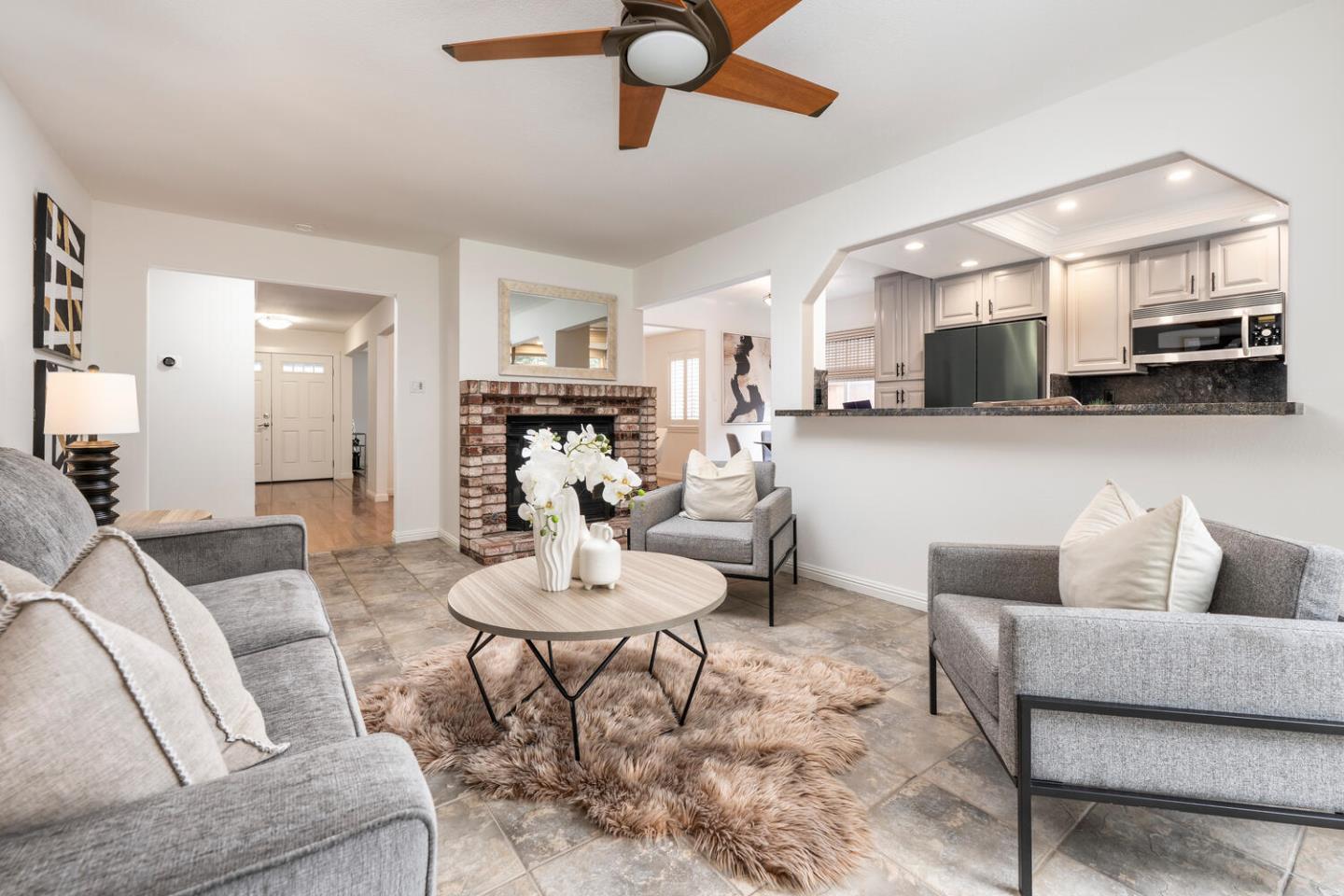 Detail Gallery Image 10 of 27 For 126 Arundel, Burlingame,  CA 94010 - 3 Beds | 2 Baths