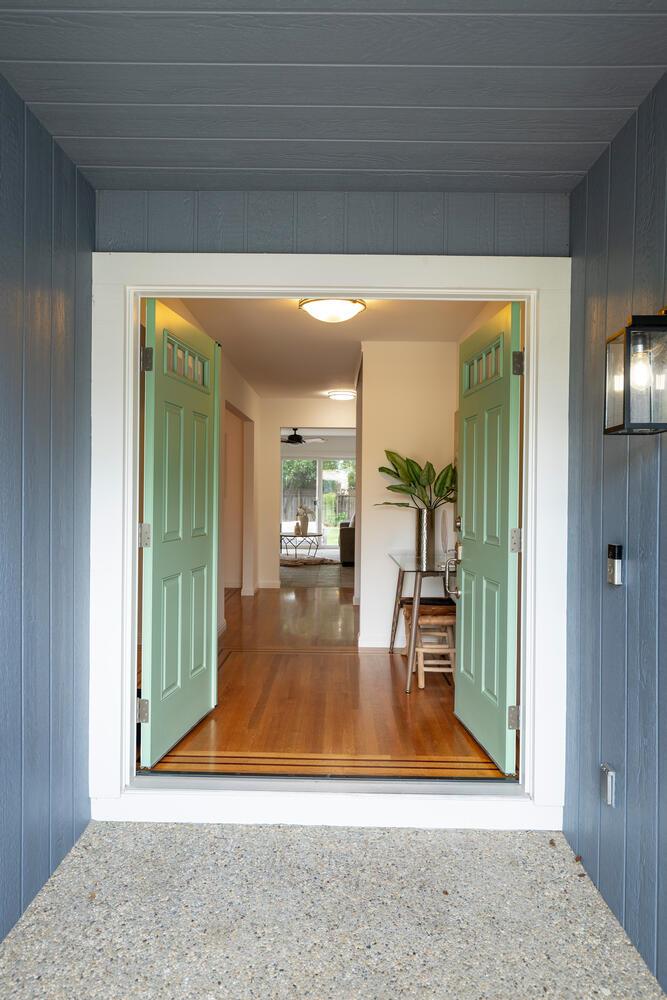 Detail Gallery Image 3 of 27 For 126 Arundel, Burlingame,  CA 94010 - 3 Beds | 2 Baths