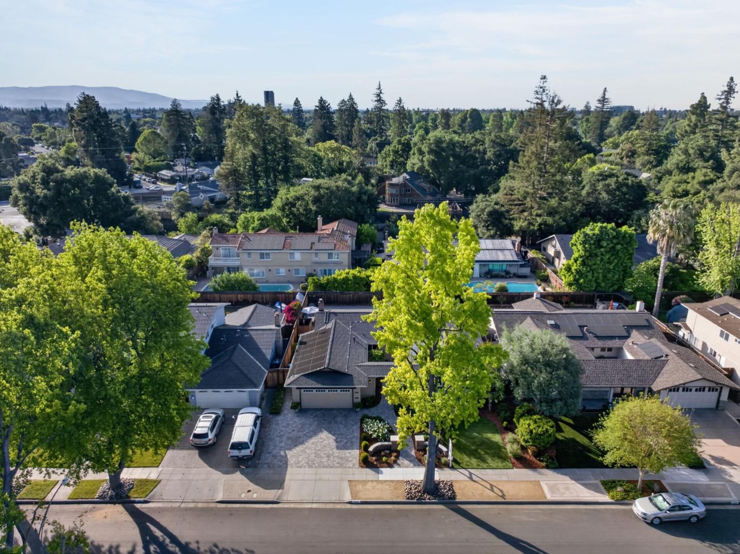 Detail Gallery Image 11 of 65 For 1859 Kirkmont Dr, San Jose,  CA 95124 - 4 Beds | 2/1 Baths