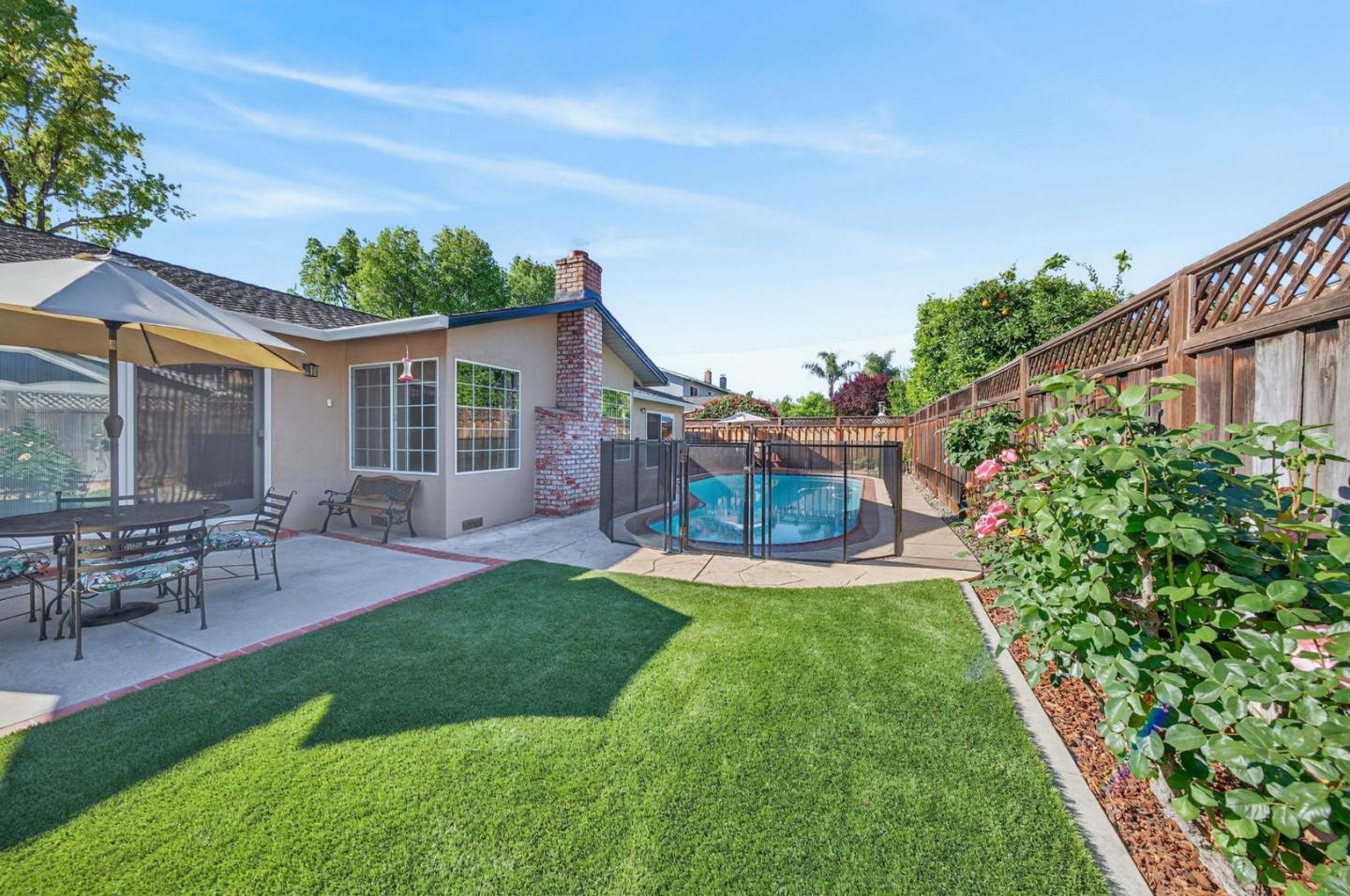 Detail Gallery Image 5 of 6 For 1859 Kirkmont Dr, San Jose,  CA 95124 - 4 Beds | 2/1 Baths