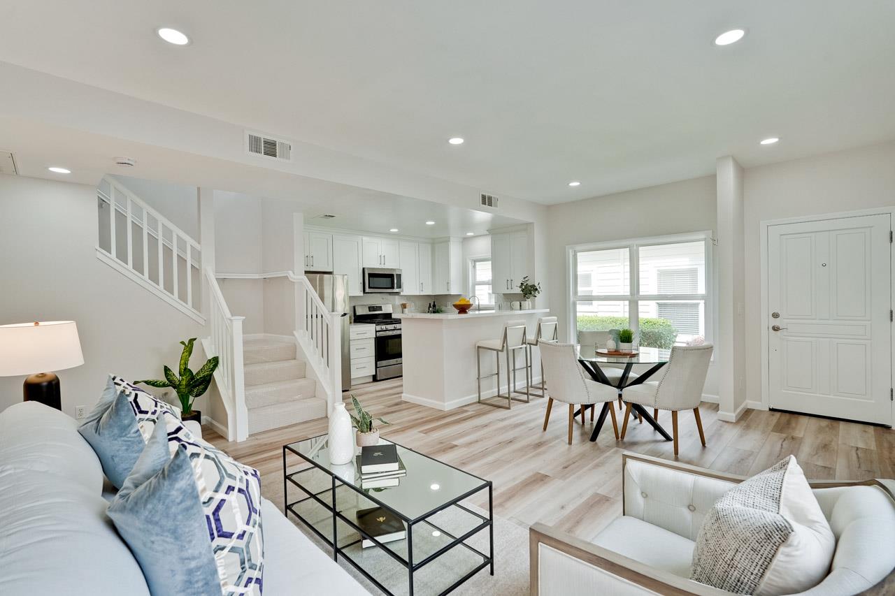 Detail Gallery Image 14 of 48 For 773 Bryn Mawr Ct #51,  Mountain View,  CA 94043 - 2 Beds | 2 Baths