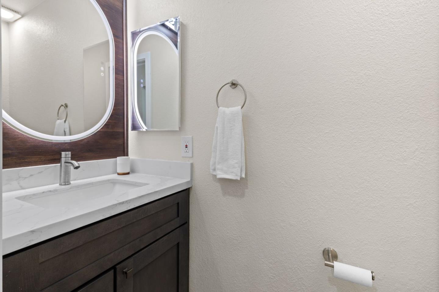 Detail Gallery Image 16 of 44 For 2743 Gamble Ct, Hayward,  CA 94542 - 3 Beds | 2/1 Baths