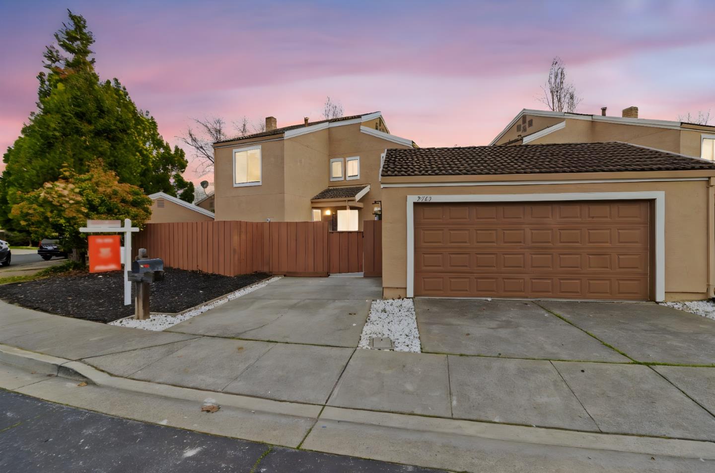 Detail Gallery Image 4 of 44 For 2743 Gamble Ct, Hayward,  CA 94542 - 3 Beds | 2/1 Baths