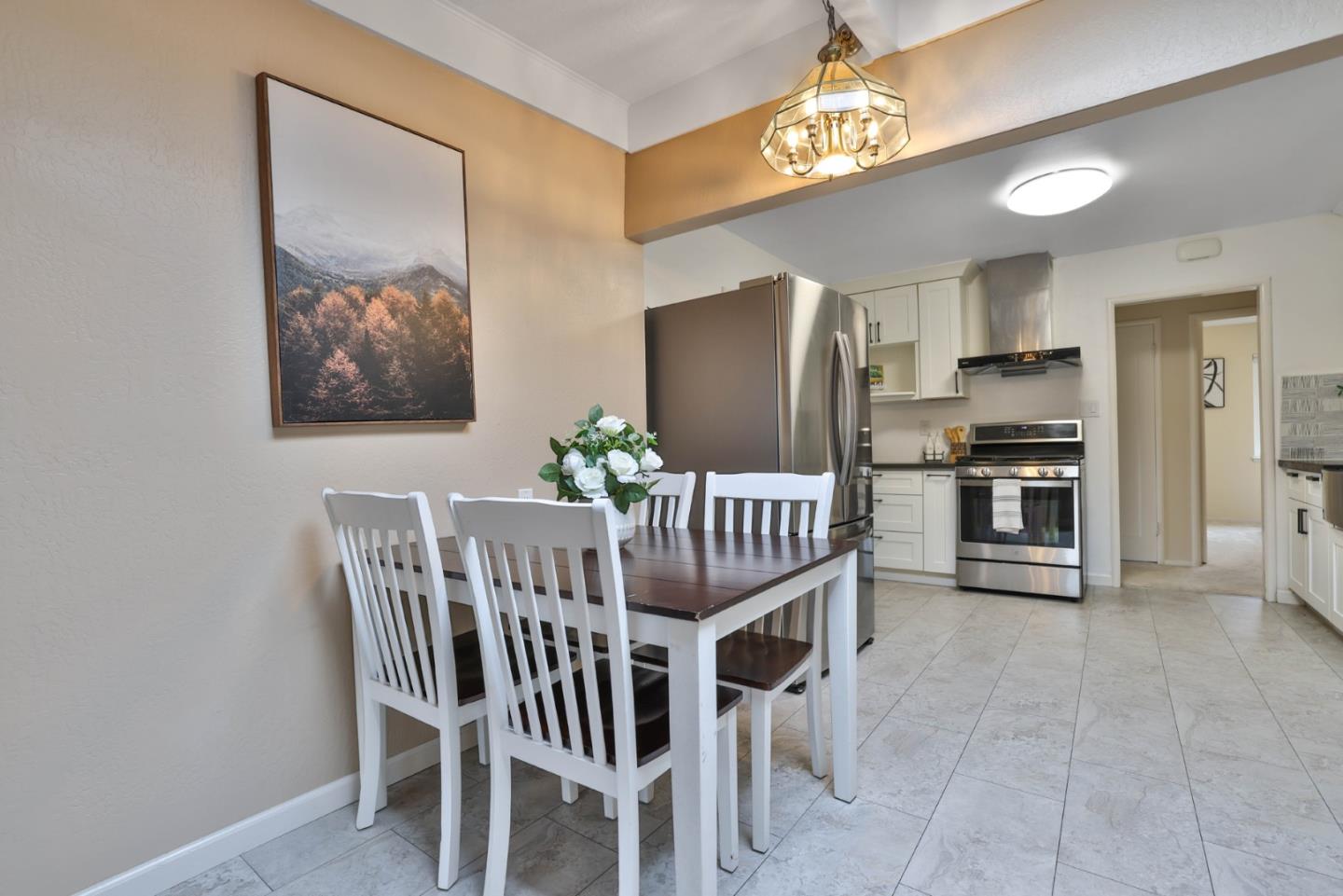 Detail Gallery Image 10 of 26 For 486 Peralta Ave, Sunnyvale,  CA 94086 - 3 Beds | 2 Baths