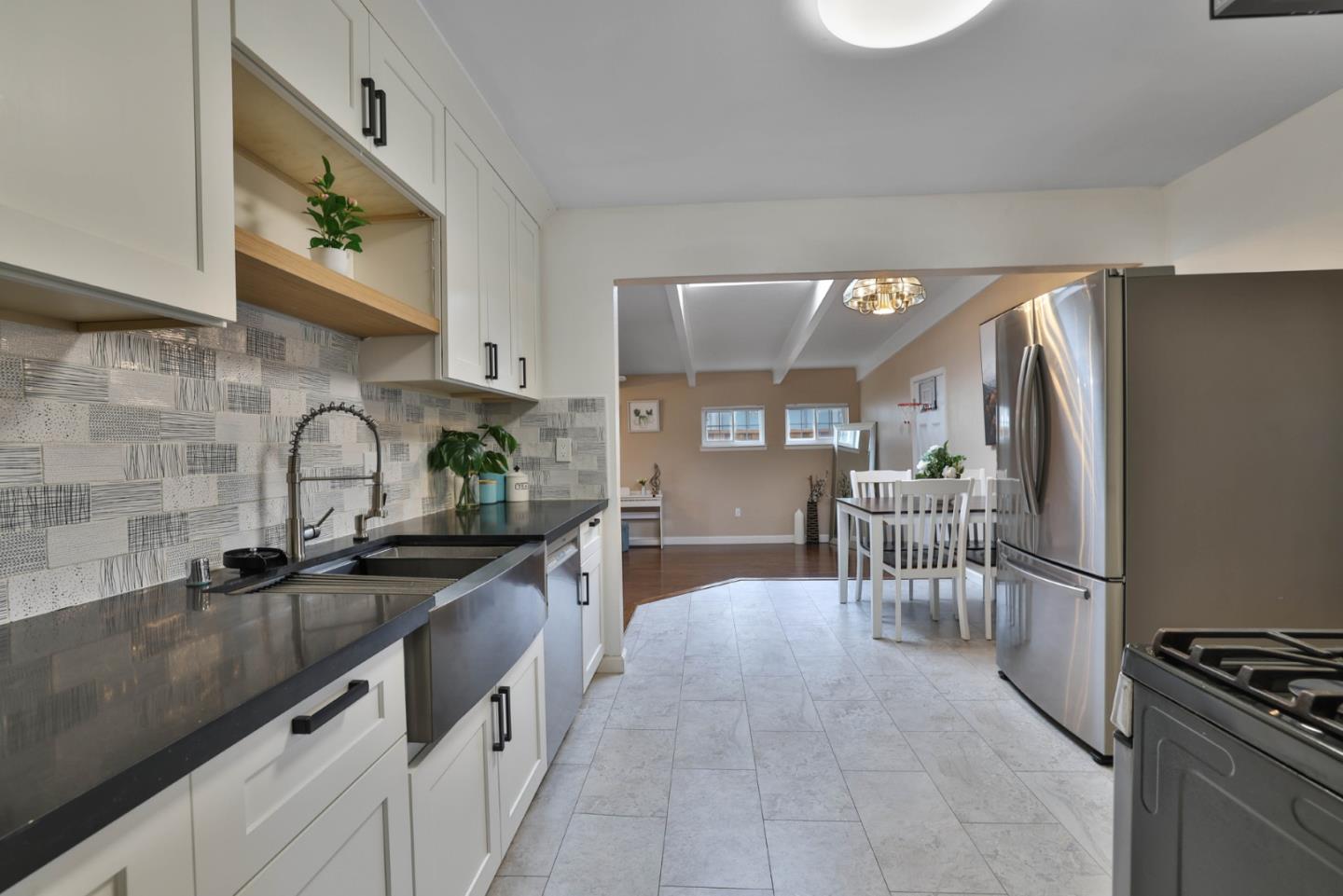 Detail Gallery Image 8 of 26 For 486 Peralta Ave, Sunnyvale,  CA 94086 - 3 Beds | 2 Baths