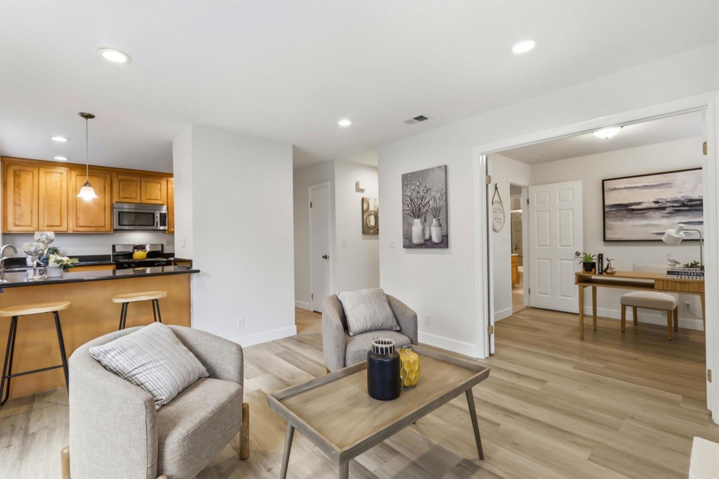 Detail Gallery Image 11 of 36 For 2051 Edgegate Dr, San Jose,  CA 95122 - 4 Beds | 2 Baths