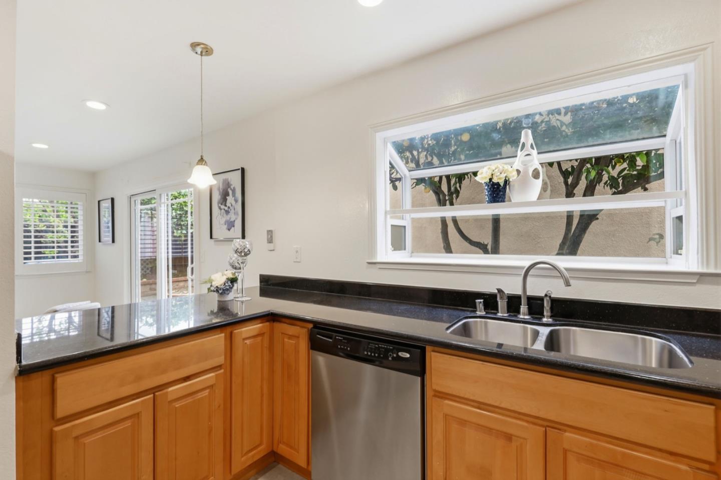 Detail Gallery Image 15 of 36 For 2051 Edgegate Dr, San Jose,  CA 95122 - 4 Beds | 2 Baths