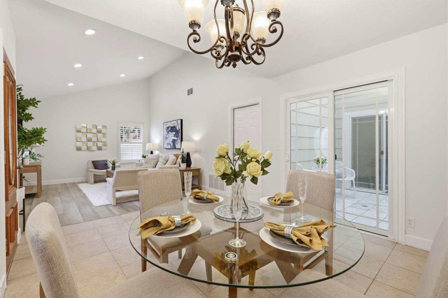 Detail Gallery Image 19 of 36 For 2051 Edgegate Dr, San Jose,  CA 95122 - 4 Beds | 2 Baths