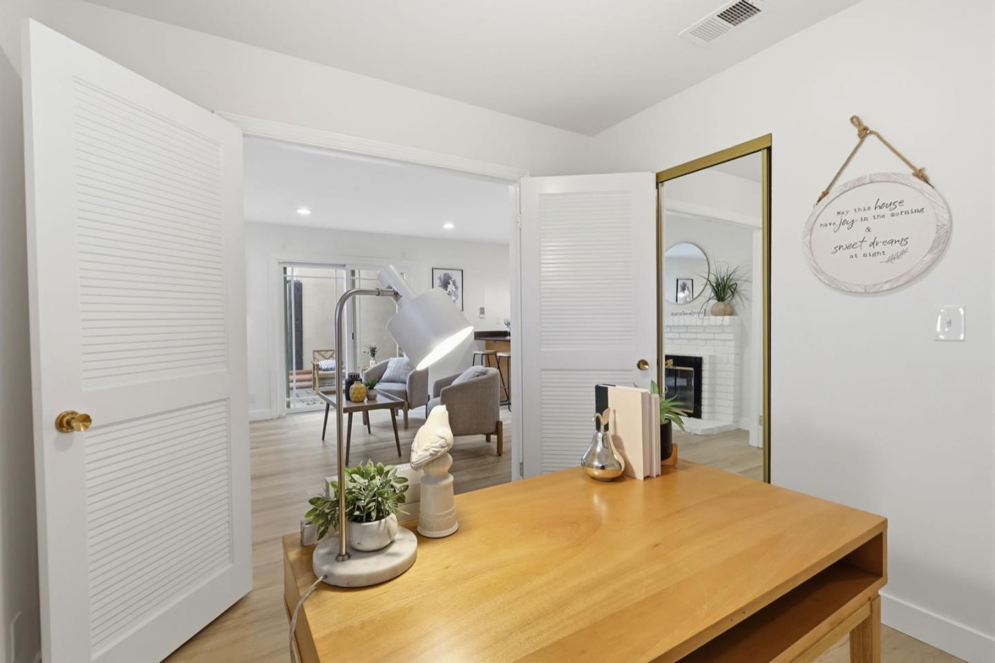 Detail Gallery Image 22 of 36 For 2051 Edgegate Dr, San Jose,  CA 95122 - 4 Beds | 2 Baths