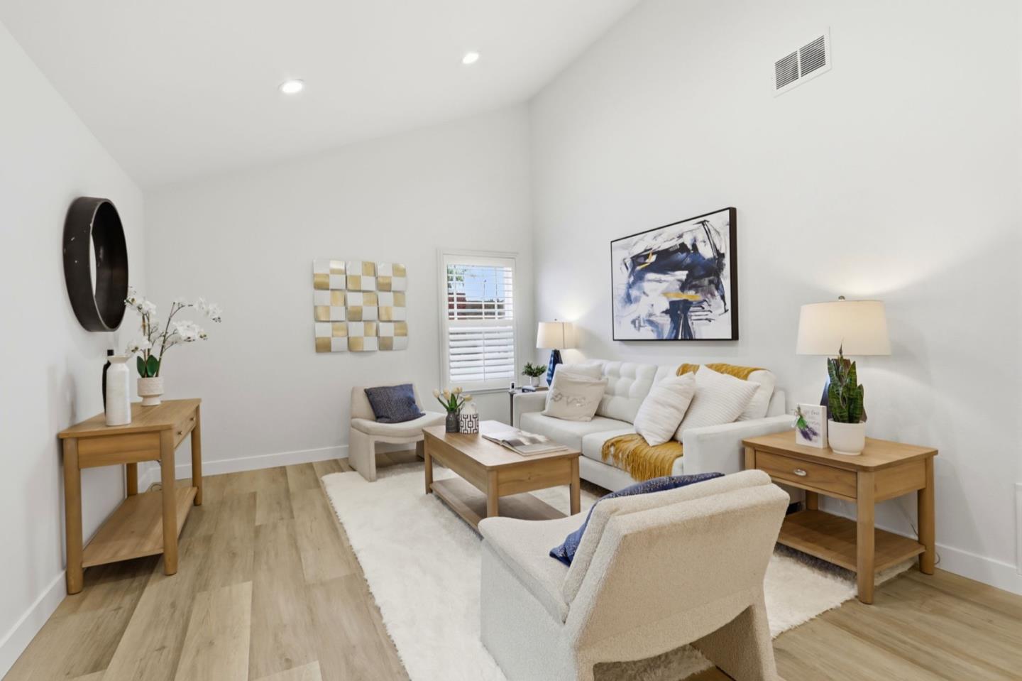 Detail Gallery Image 7 of 36 For 2051 Edgegate Dr, San Jose,  CA 95122 - 4 Beds | 2 Baths