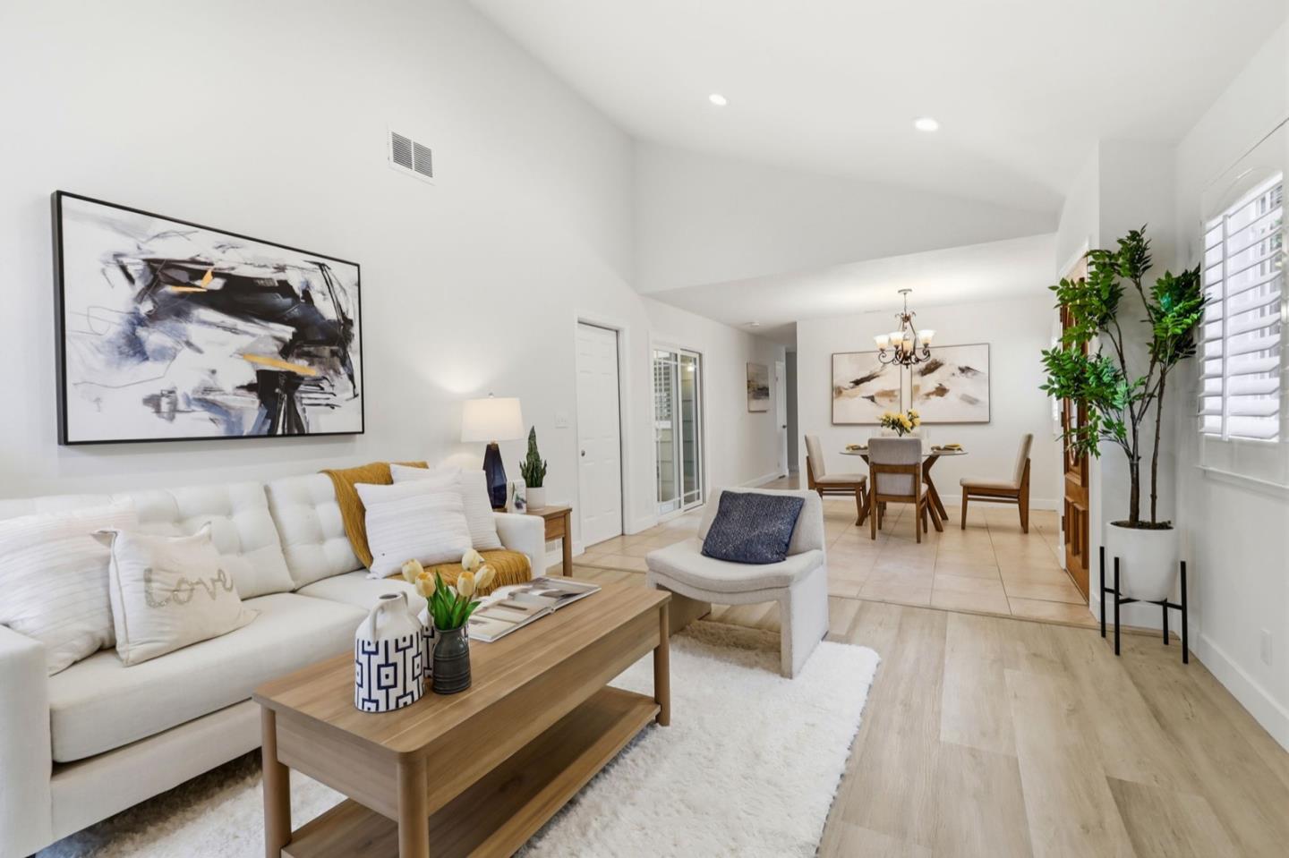 Detail Gallery Image 8 of 36 For 2051 Edgegate Dr, San Jose,  CA 95122 - 4 Beds | 2 Baths