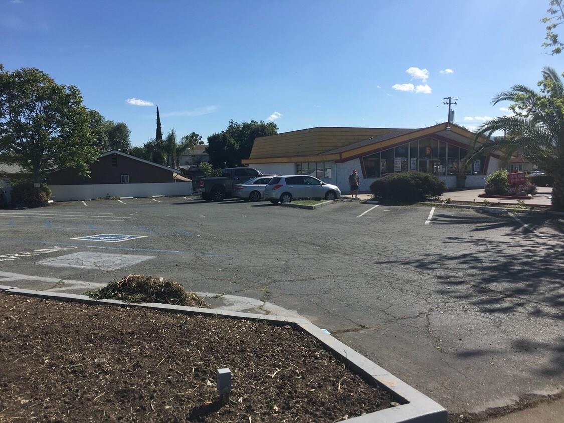 Detail Gallery Image 11 of 13 For 212 18th St, Antioch,  CA 94509 - – Beds | – Baths