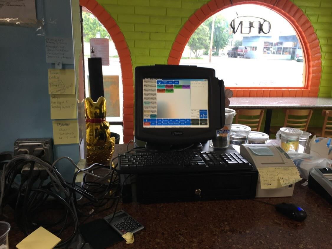 Detail Gallery Image 5 of 13 For 212 18th St, Antioch,  CA 94509 - – Beds | – Baths