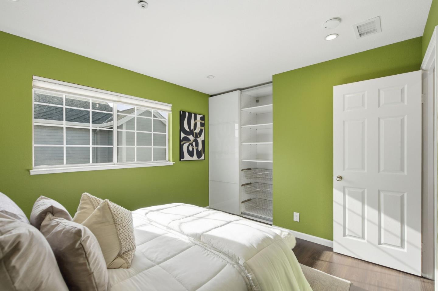 Detail Gallery Image 25 of 43 For 114 Williams Ln, Foster City,  CA 94404 - 3 Beds | 2/1 Baths