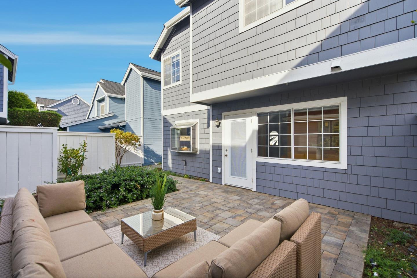 Detail Gallery Image 32 of 43 For 114 Williams Ln, Foster City,  CA 94404 - 3 Beds | 2/1 Baths