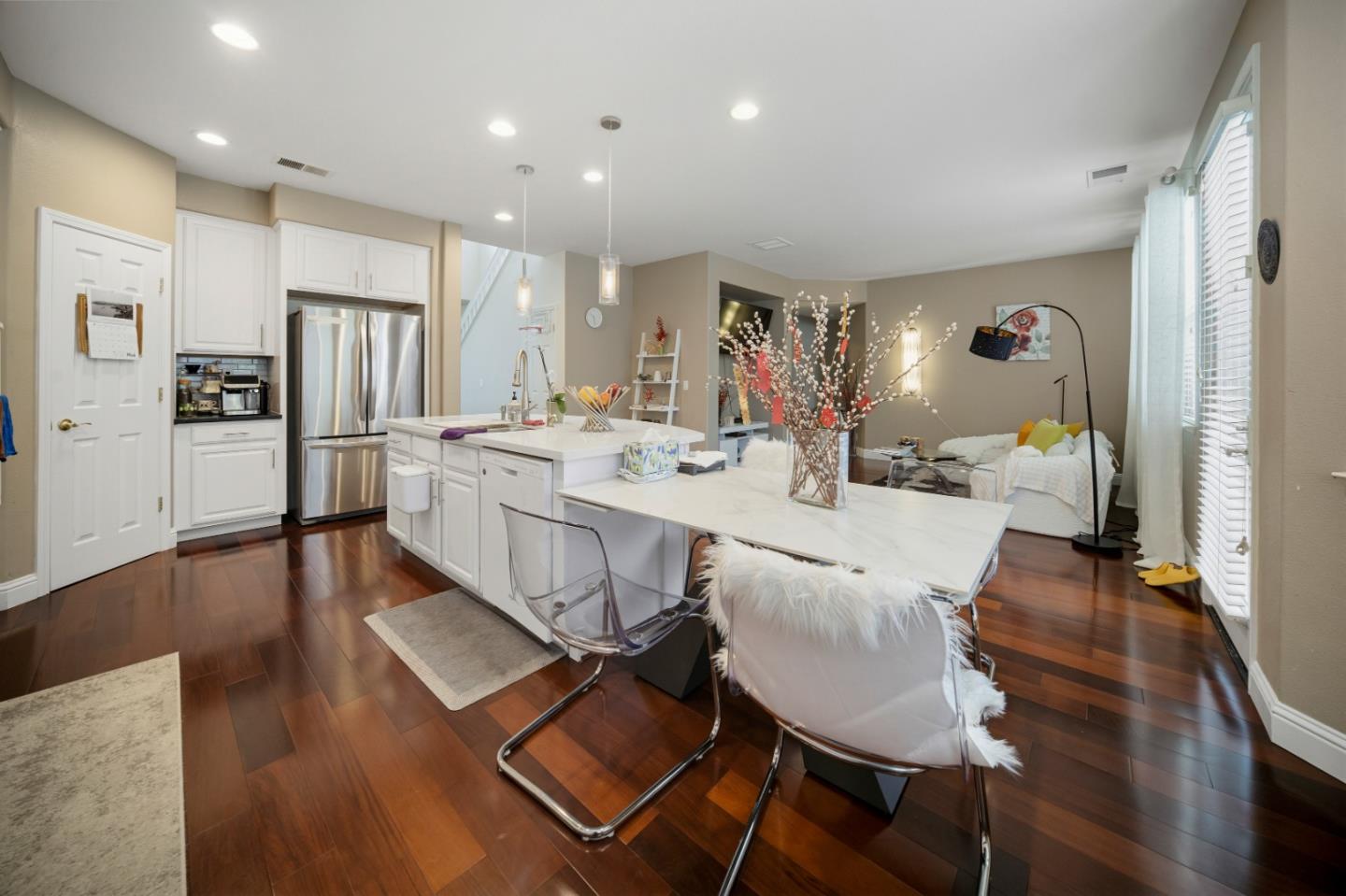 Detail Gallery Image 11 of 30 For 4455 Ocean Heights Ct, Seaside,  CA 93955 - 4 Beds | 3 Baths