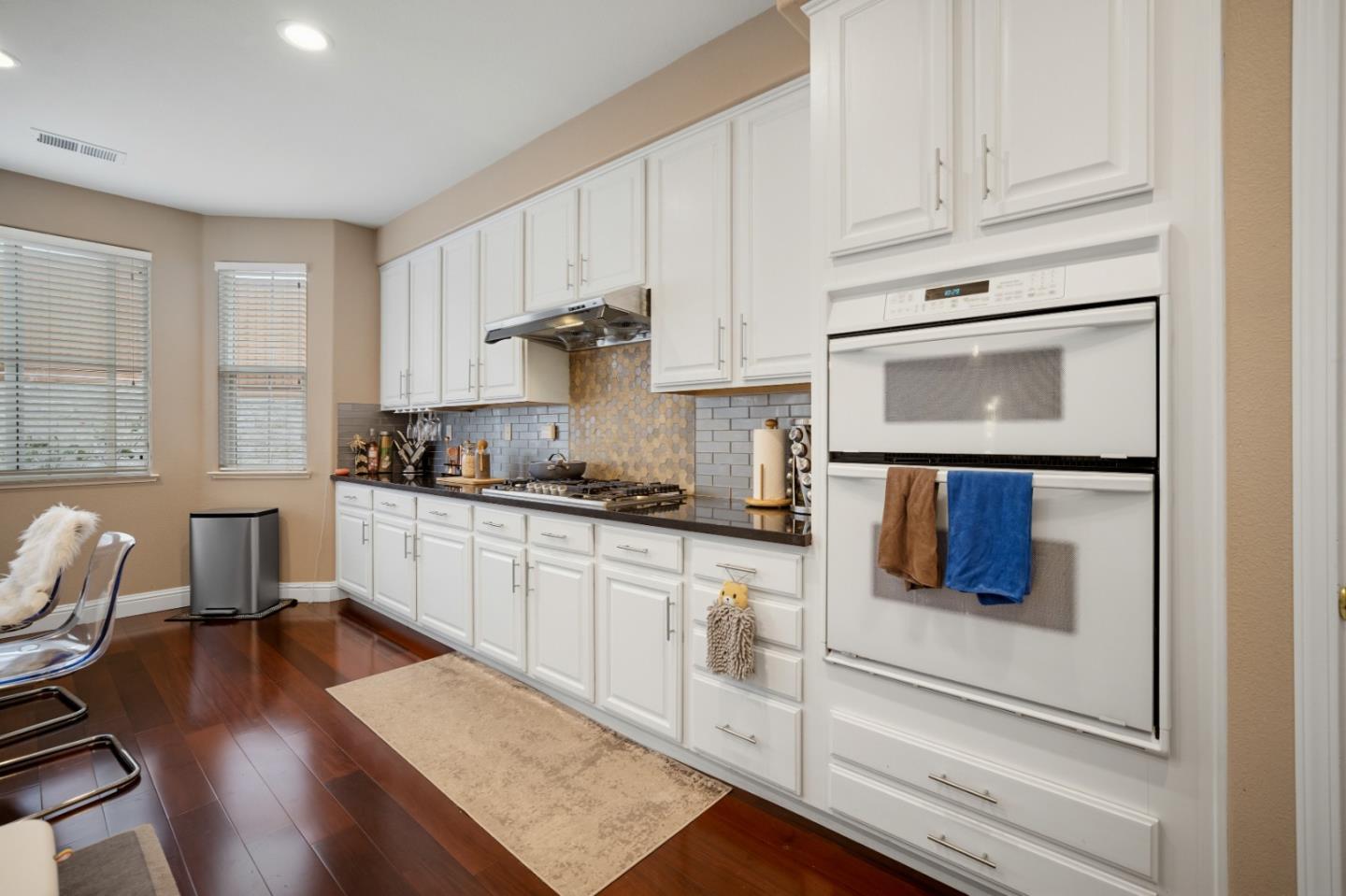 Detail Gallery Image 12 of 30 For 4455 Ocean Heights Ct, Seaside,  CA 93955 - 4 Beds | 3 Baths