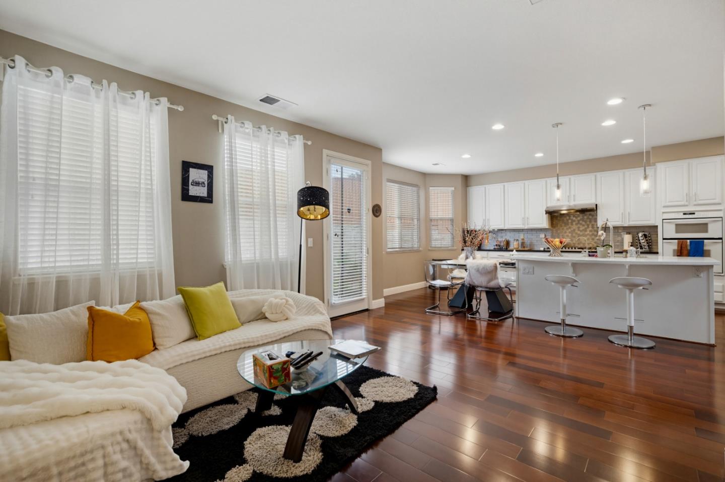 Detail Gallery Image 13 of 30 For 4455 Ocean Heights Ct, Seaside,  CA 93955 - 4 Beds | 3 Baths