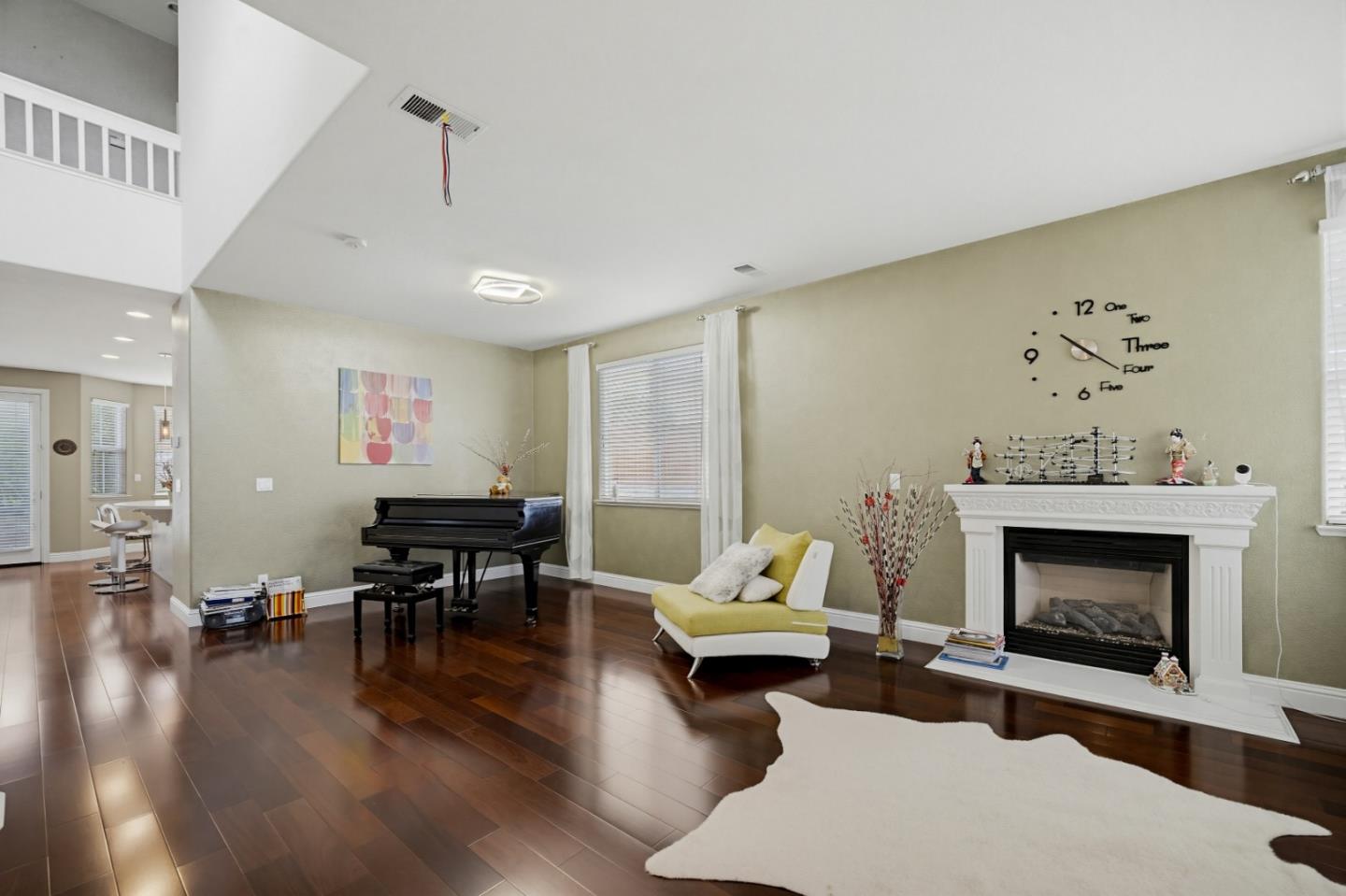 Detail Gallery Image 2 of 30 For 4455 Ocean Heights Ct, Seaside,  CA 93955 - 4 Beds | 3 Baths