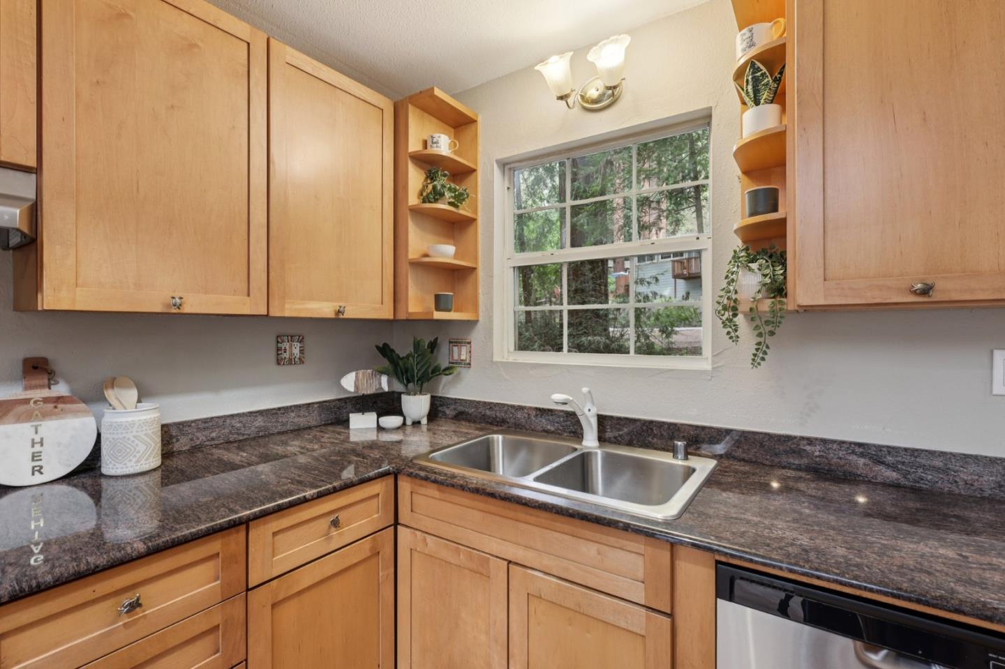 Detail Gallery Image 15 of 37 For 290 Hoot Owl Way, Boulder Creek,  CA 95006 - 2 Beds | 1 Baths