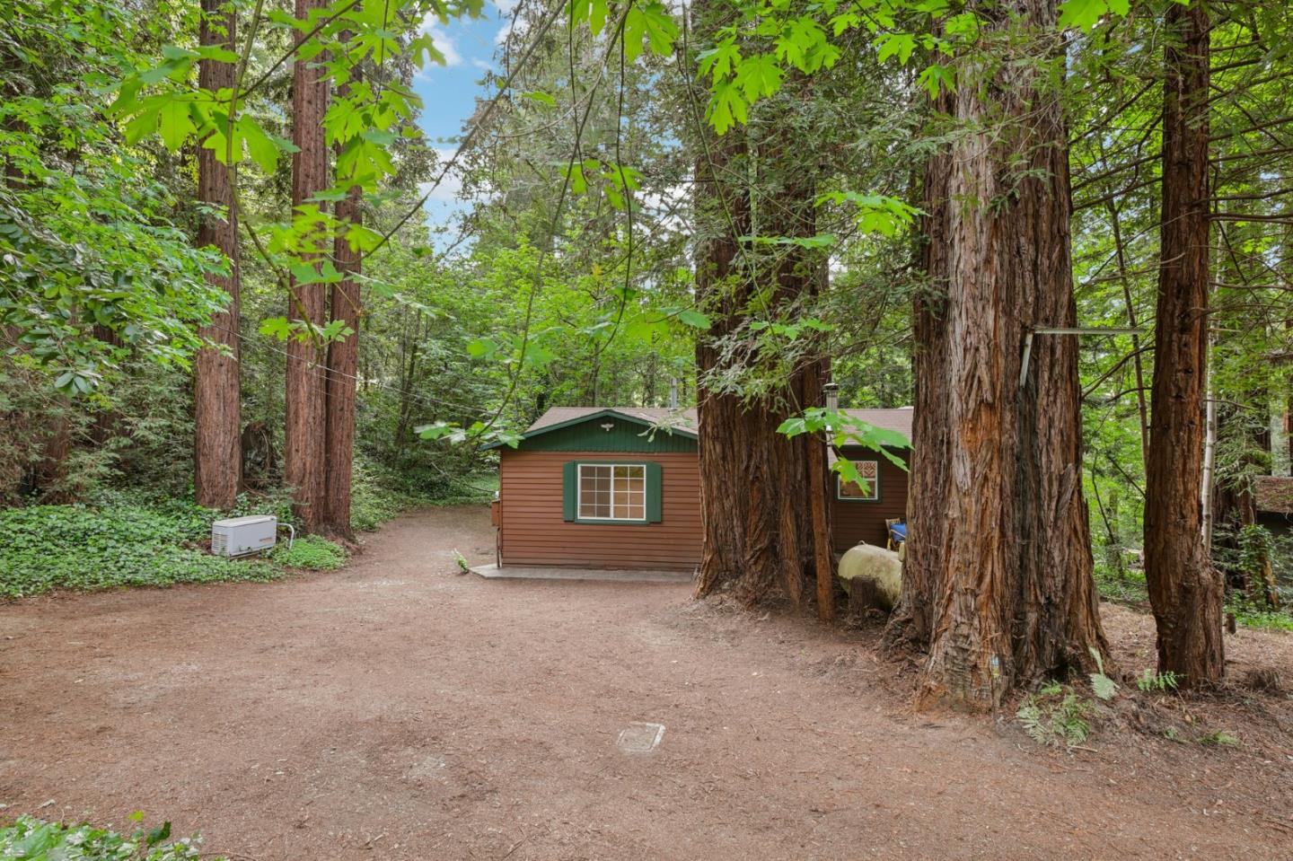 Detail Gallery Image 27 of 37 For 290 Hoot Owl Way, Boulder Creek,  CA 95006 - 2 Beds | 1 Baths