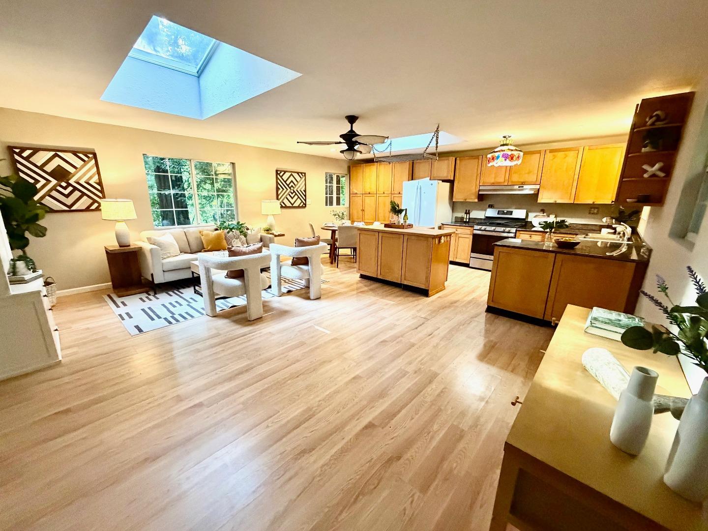 Detail Gallery Image 9 of 37 For 290 Hoot Owl Way, Boulder Creek,  CA 95006 - 2 Beds | 1 Baths