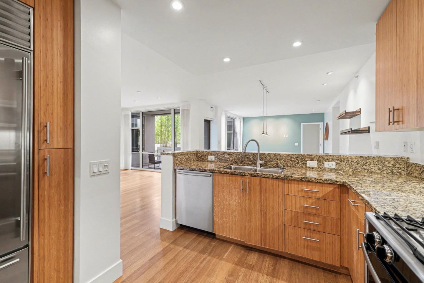 Detail Gallery Image 11 of 21 For 235 Berry St #316,  San Francisco,  CA 94158 - 2 Beds | 2/1 Baths