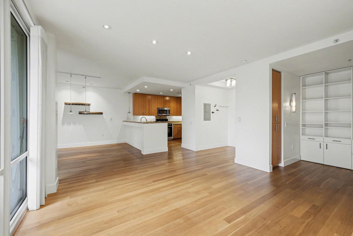 Detail Gallery Image 7 of 21 For 235 Berry St #316,  San Francisco,  CA 94158 - 2 Beds | 2/1 Baths