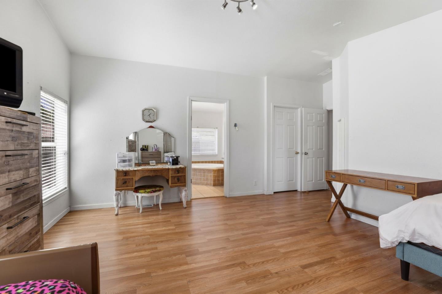 Detail Gallery Image 11 of 27 For 500 W 10th St #119,  Gilroy,  CA 95020 - 3 Beds | 2 Baths