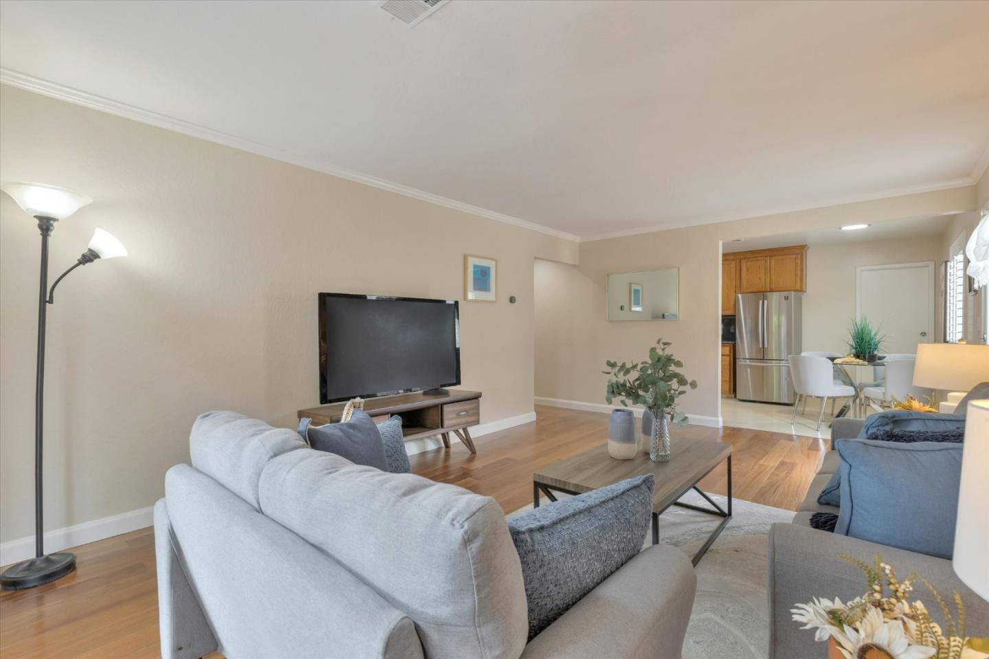 Detail Gallery Image 7 of 25 For 4908 Caroline Way, San Jose,  CA 95124 - 3 Beds | 2 Baths