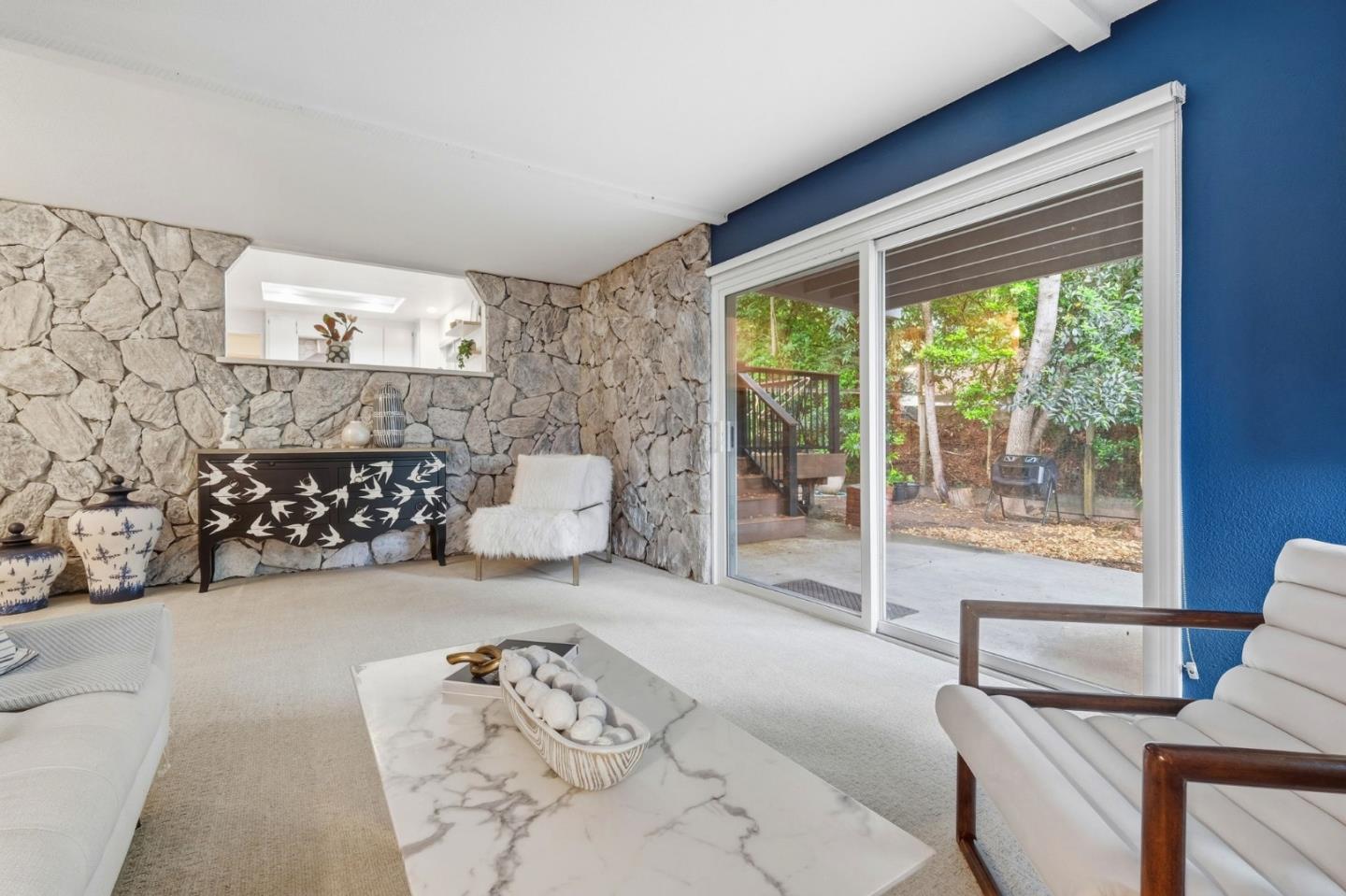 Detail Gallery Image 12 of 47 For 4 Bluehill Ct, Scotts Valley,  CA 95066 - 3 Beds | 2/1 Baths