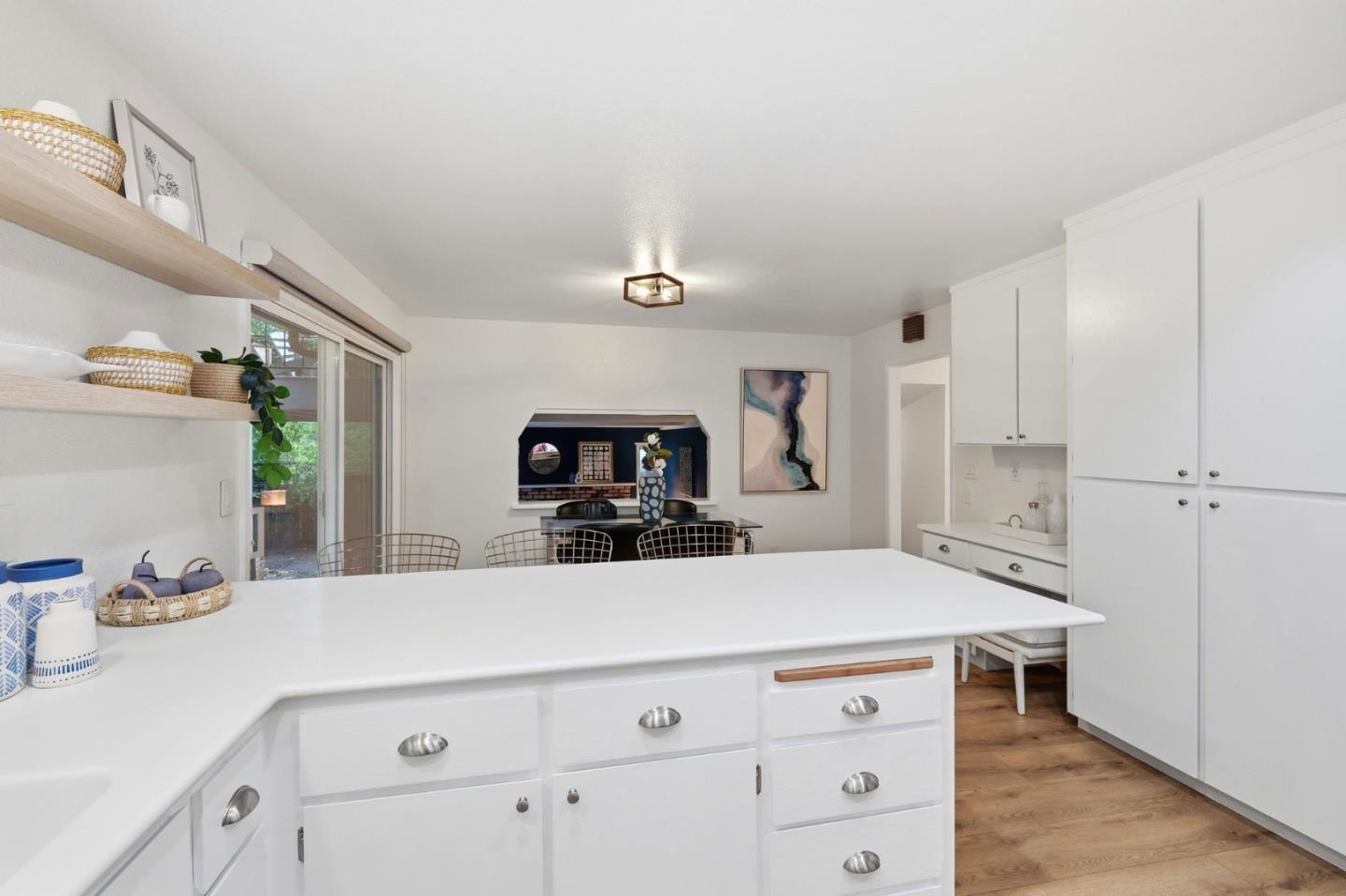 Detail Gallery Image 16 of 47 For 4 Bluehill Ct, Scotts Valley,  CA 95066 - 3 Beds | 2/1 Baths