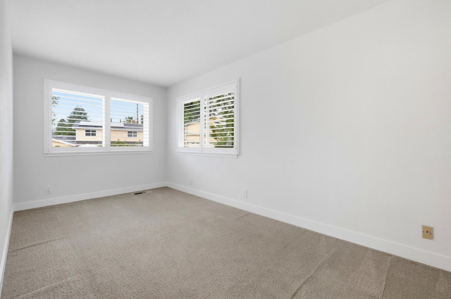 Detail Gallery Image 28 of 47 For 4 Bluehill Ct, Scotts Valley,  CA 95066 - 3 Beds | 2/1 Baths