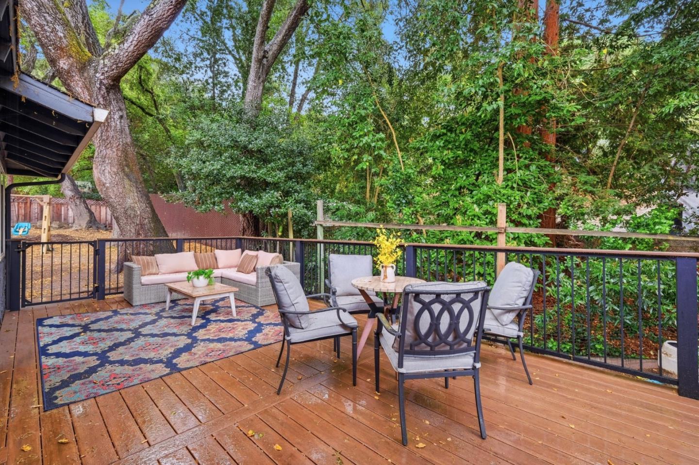 Detail Gallery Image 38 of 47 For 4 Bluehill Ct, Scotts Valley,  CA 95066 - 3 Beds | 2/1 Baths