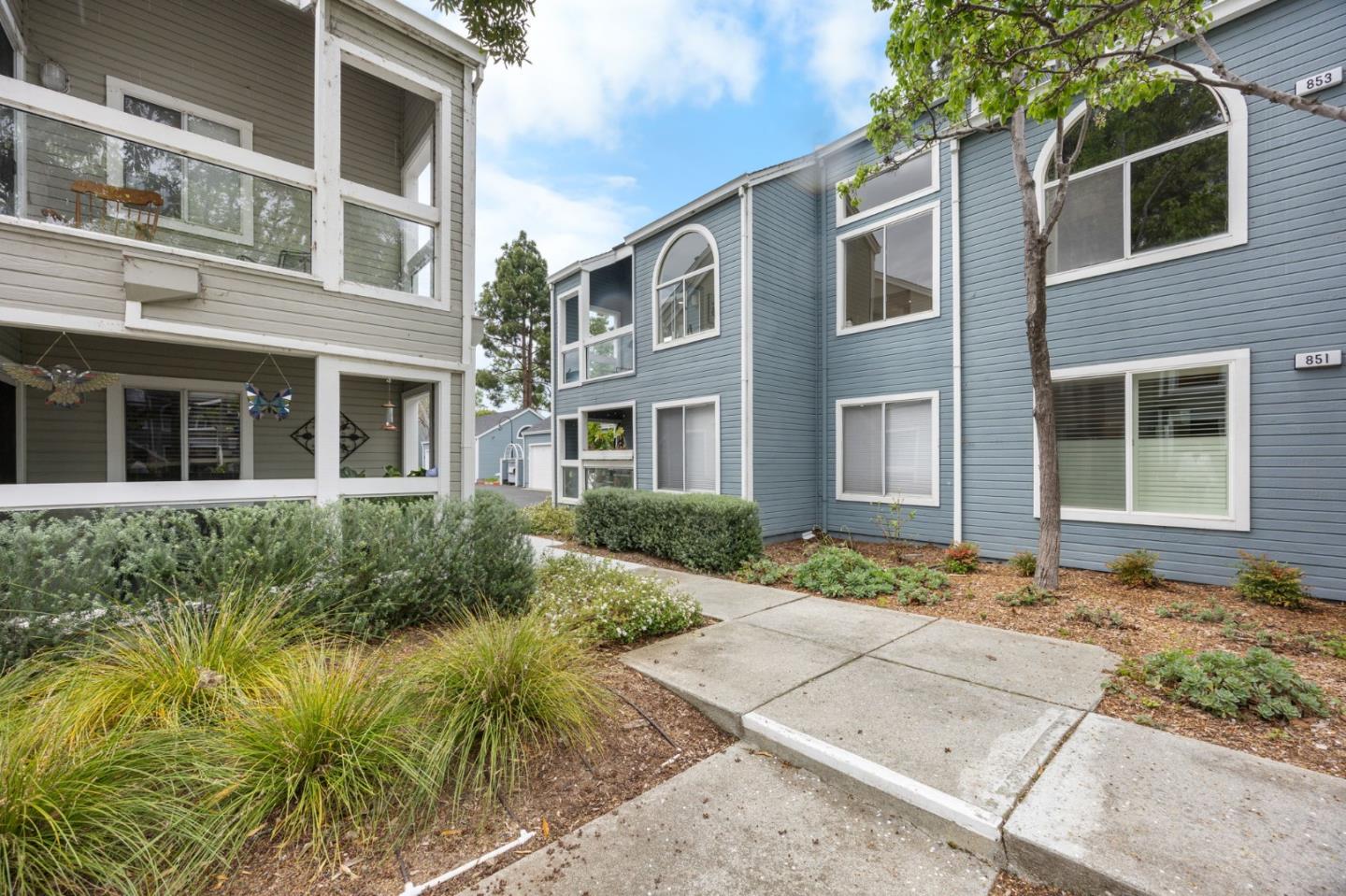 Detail Gallery Image 2 of 33 For 849 Portwalk Pl, Redwood City,  CA 94065 - 2 Beds | 1 Baths