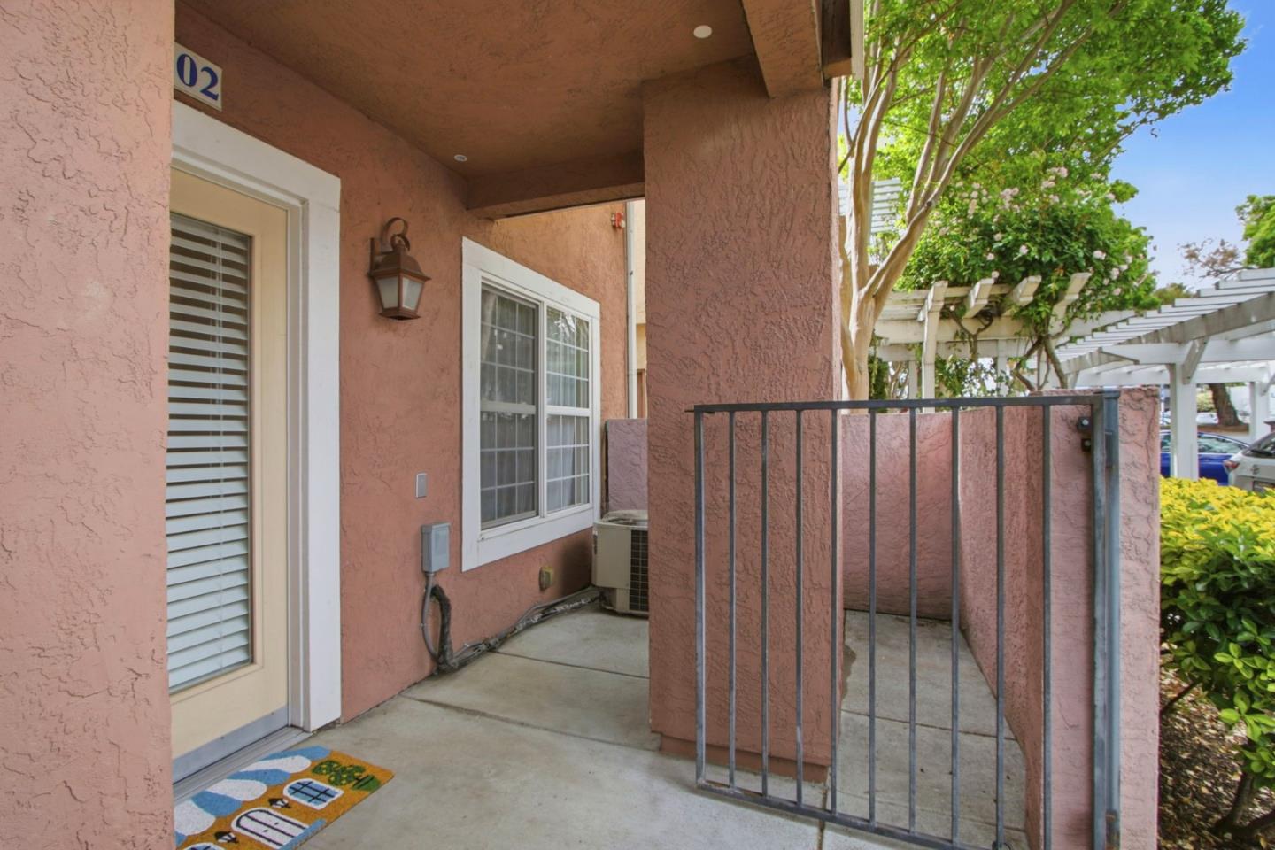 Detail Gallery Image 3 of 20 For 631 E El Camino Real #102,  Sunnyvale,  CA 94087 - 1 Beds | 1 Baths